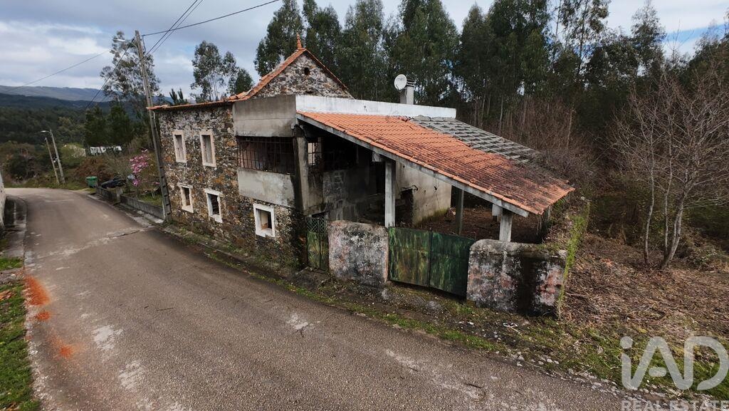House in Castanheira de Pera