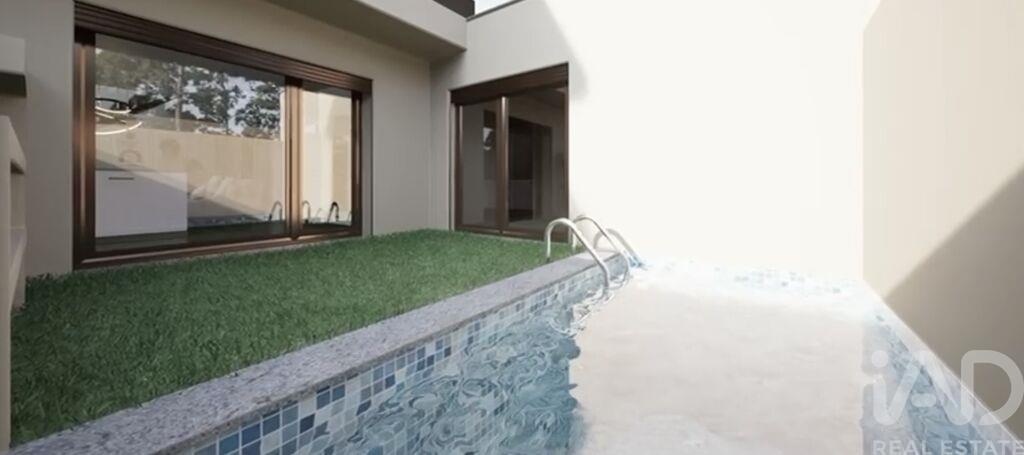 House in Fernao Ferro - Image 3