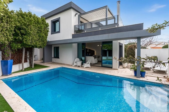 House in Quarteira - view 1