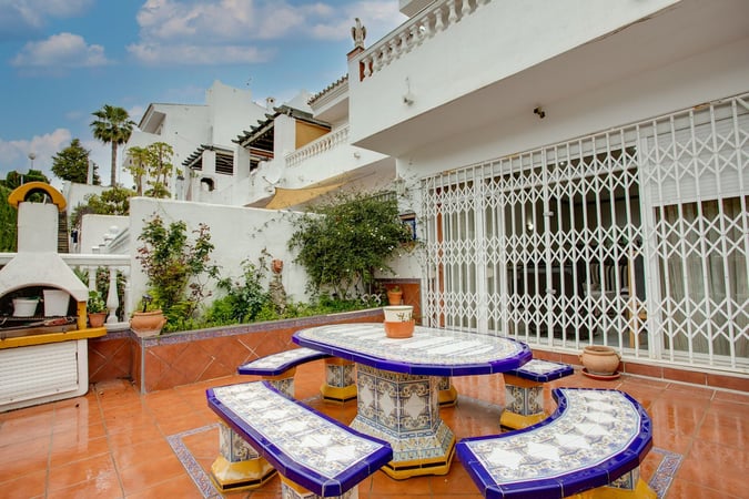 House in Estepona - view 1