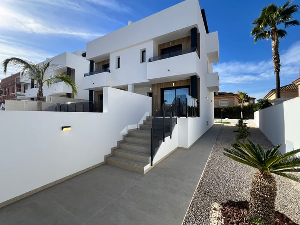 Apartment in Cabo Roig - view 1
