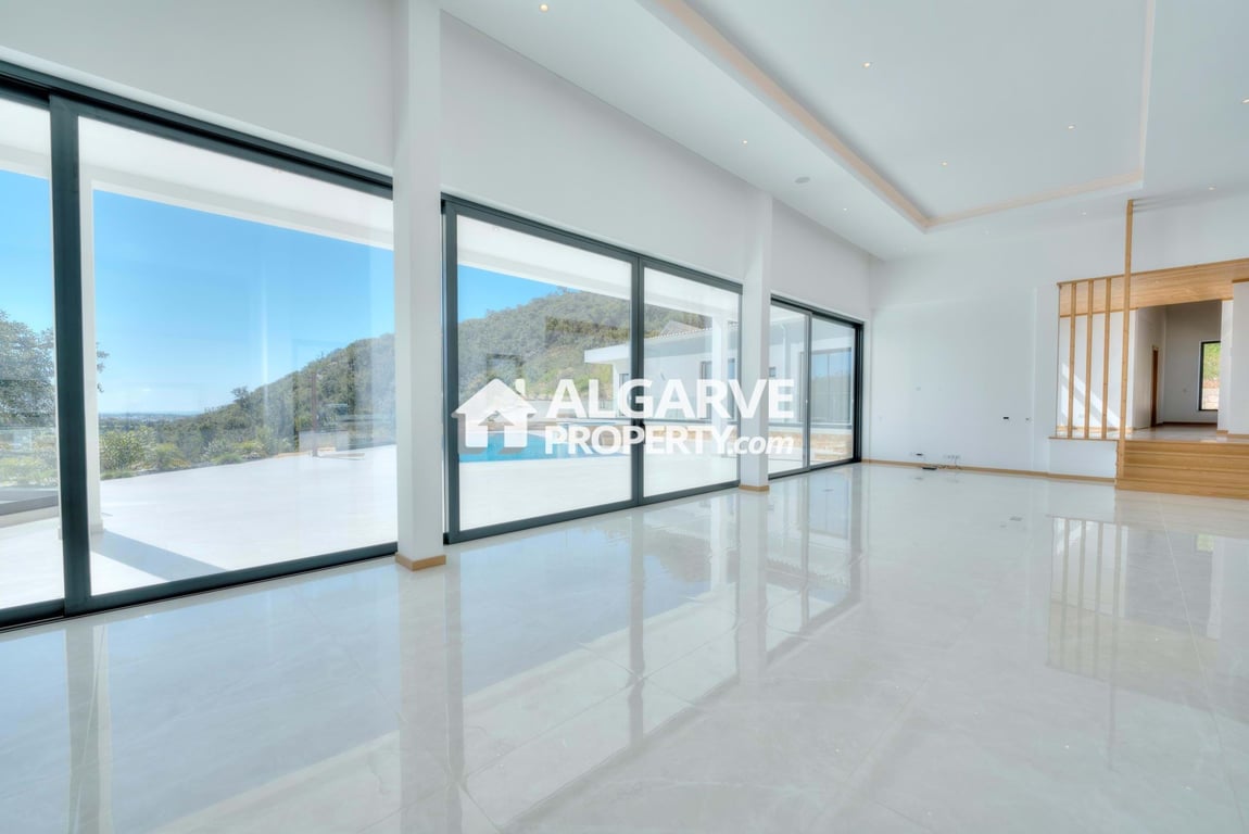 Villa in Loule - Image 3