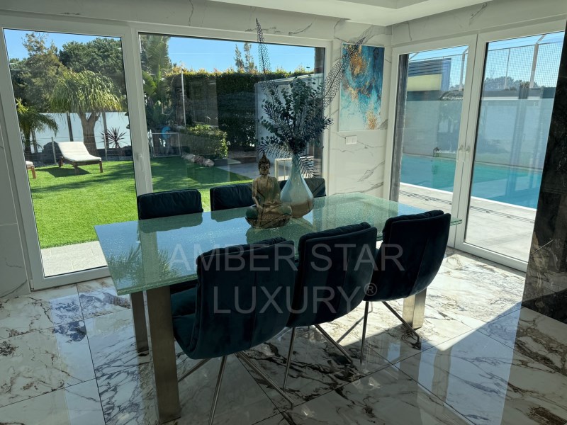 House in Charneca de Caparica - Image 2