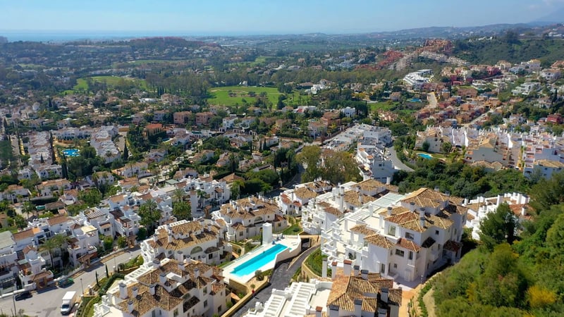 House in Nueva Andalucia - view 1