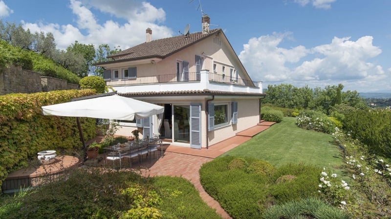 House in Arezzo - view 1