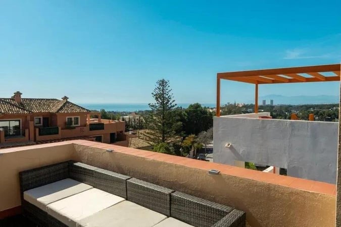 House in Cabopino - view 1