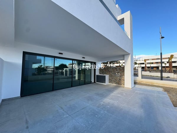 Apartment in Estepona - view 1