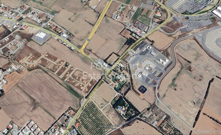 Land in Meneou - view 1