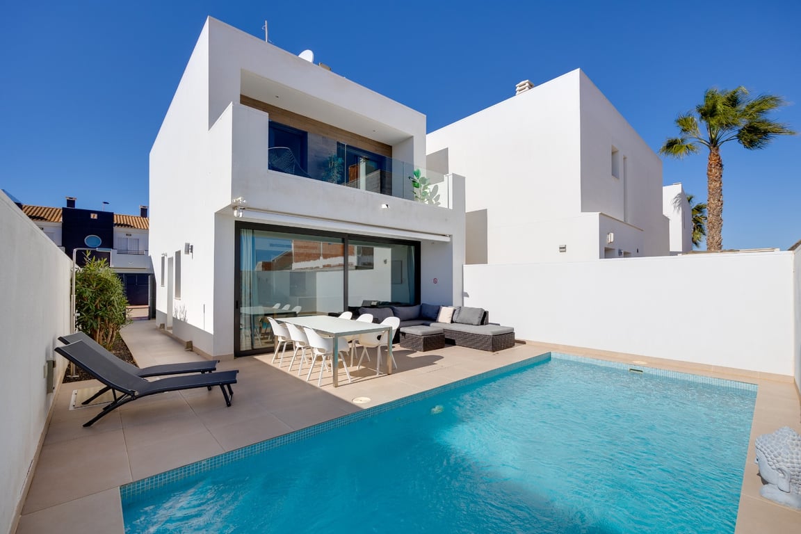 House in Santiago de la Ribera - Image 2