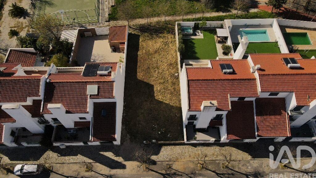 Land in Sao Bras e Sao Lourenco