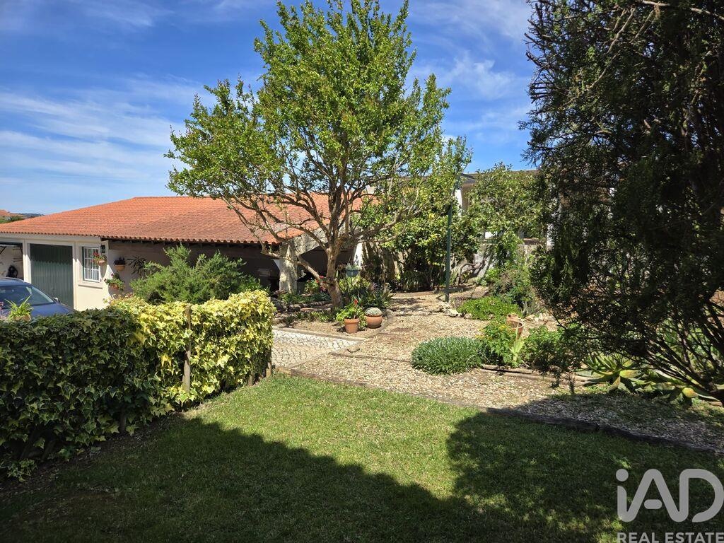 House in Casais - Image 3