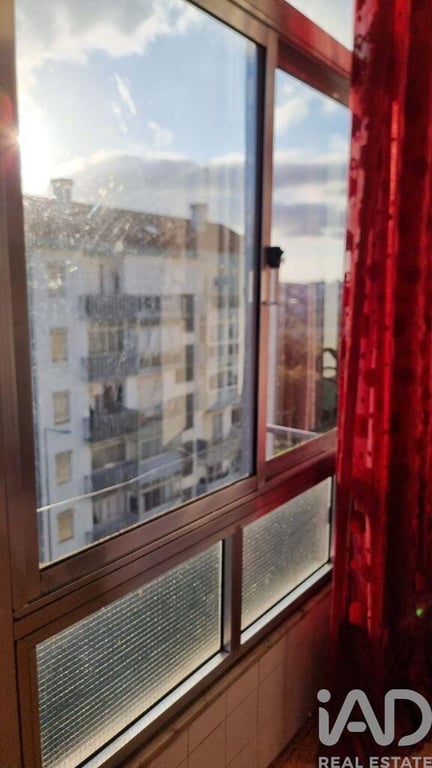 Apartment in Agualva - Image 3