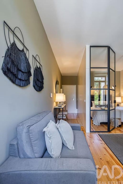 Apartment in Porto - Image 2