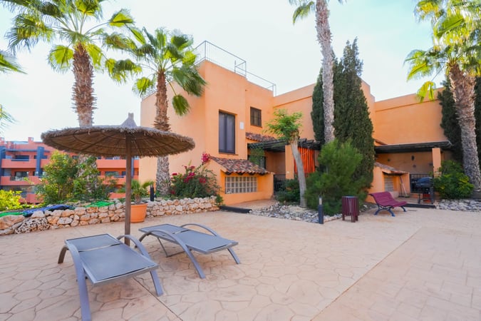 House in Villamartin - view 1