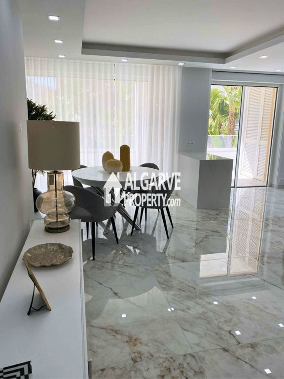 Apartment in Lagos - Image 2