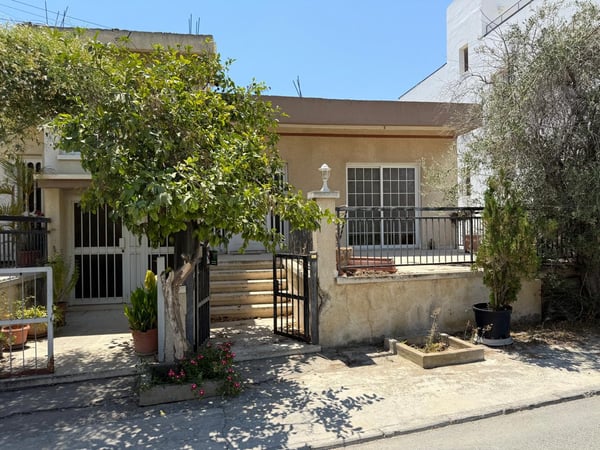 House in Larnaca - view 1