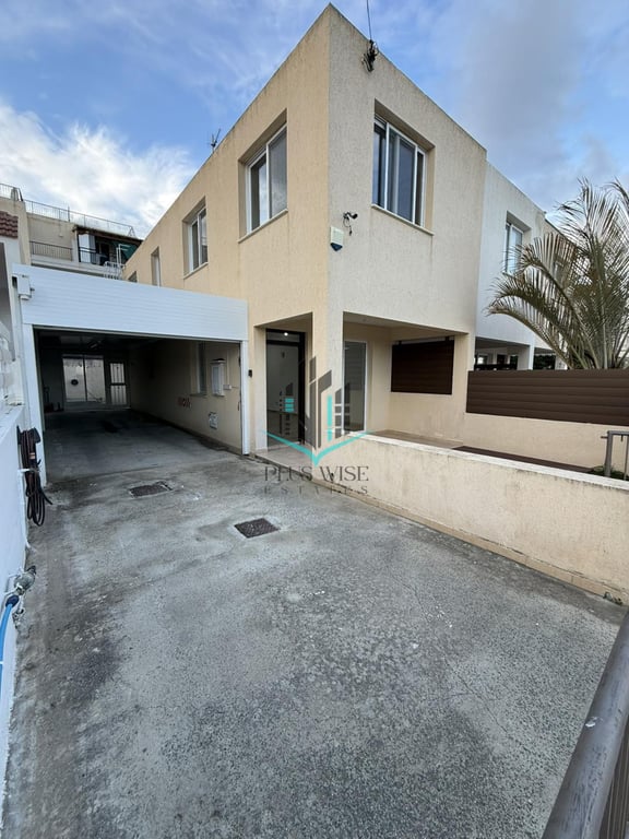 Apartment in Oroklini