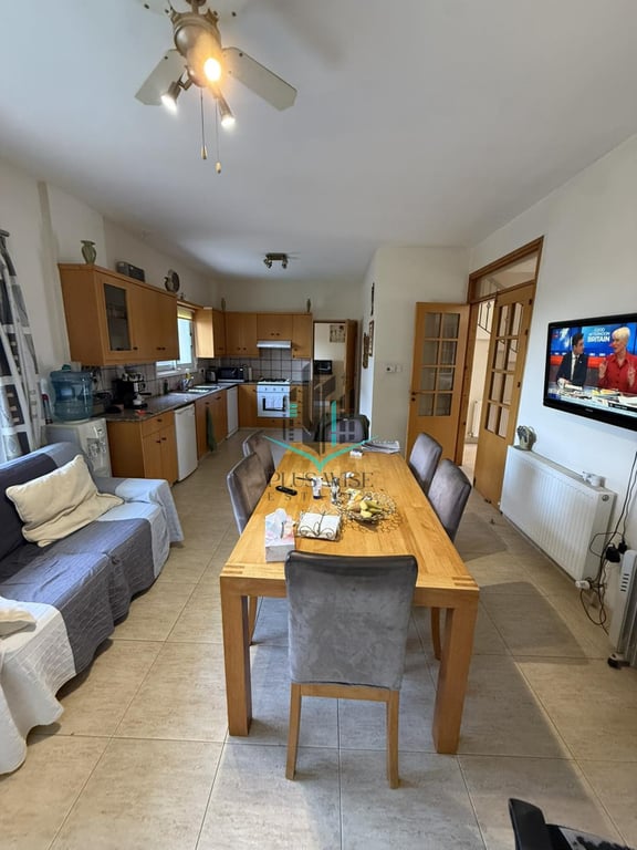 Villa in Oroklini - Image 3