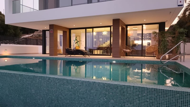 House in Estepona - view 1