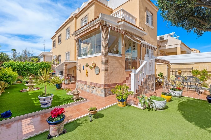 Villa in Ciudad Quesada - view 1