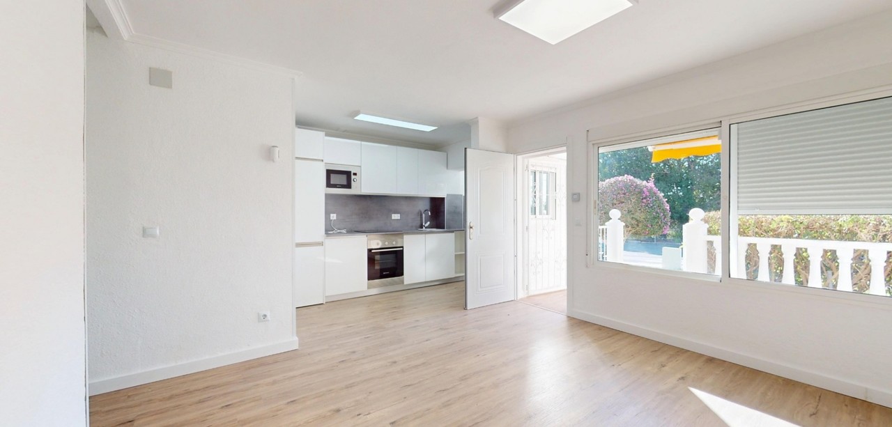 Apartment in Dehesa de Campoamor - Image 2