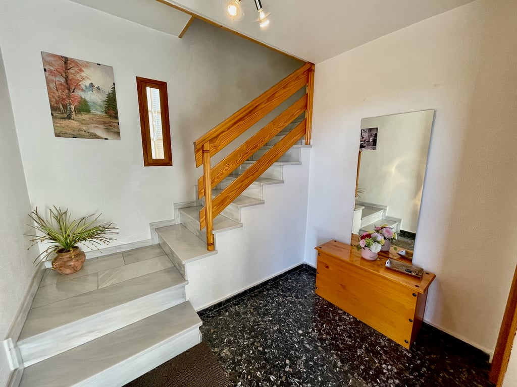 Villa in Molins - Image 3