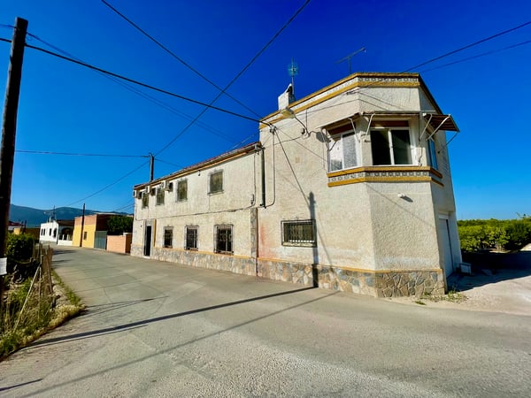 Villa in Molins - view 1