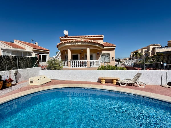 Villa in Rojales - view 1