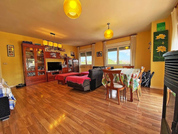 Apartment in Pinoso - view 1