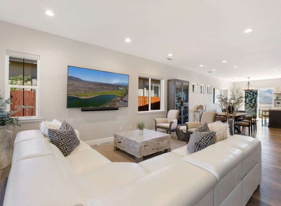 House in Stewart - Image 3