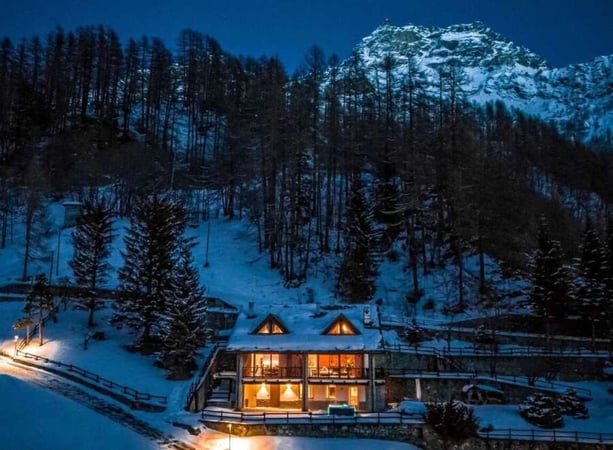 Chalet in Breuil-Cervinia - view 1