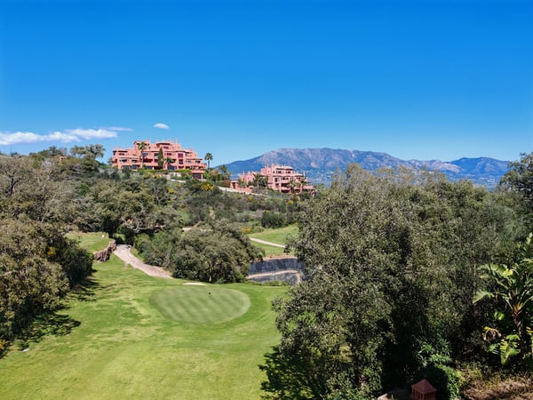 House in La Mairena - view 1