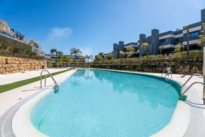 Penthouse in Estepona - view 1