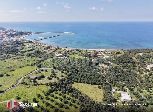 Land in Kyparissia - view 1