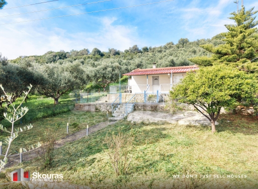 House in Petalidi - view 1
