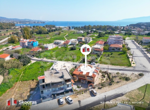 House in Isthmia - view 1