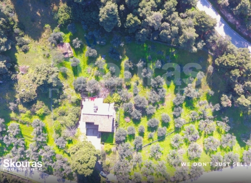 House in Lambinos - view 1