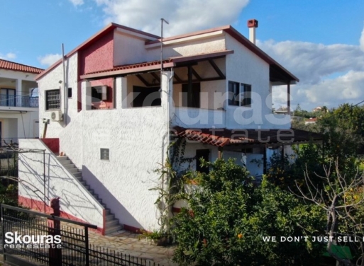 House in Petalidi - view 1