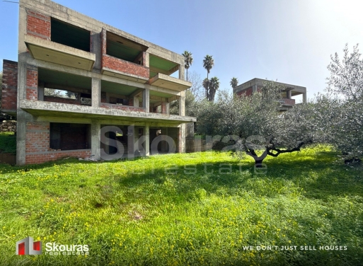 House in Avia - view 1