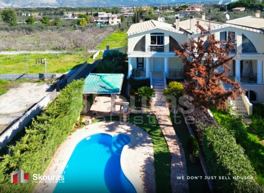 Apartment in Poseidonia - Image 2