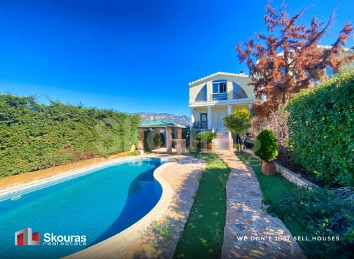 Apartment in Poseidonia