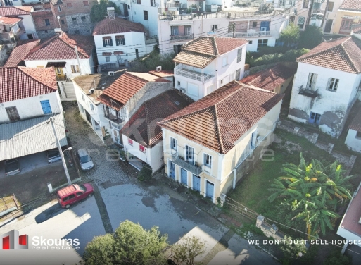 House in Koroni - view 1