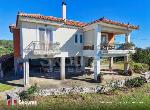 House in Aipeia - view 1