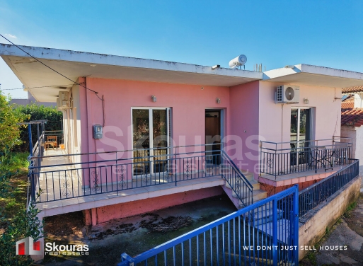 House in Analipsi - view 1