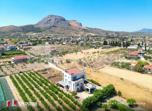 House in Archaia Feneos - view 1