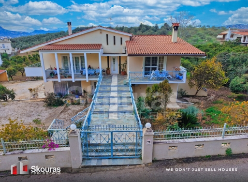 Apartment in Ayios Adhrianos - view 1