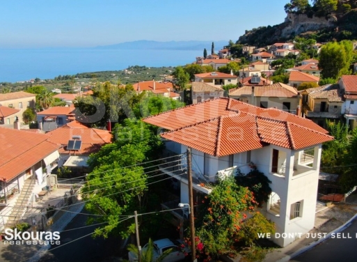 Apartment in Kyparissia - view 1
