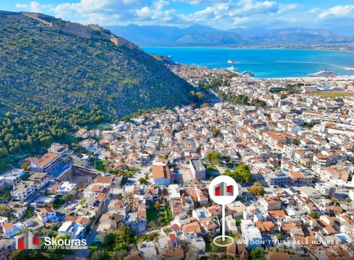 Land in Aria - view 1