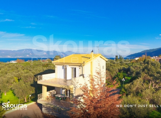 House in Psathopyrgos - view 1