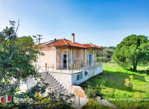 House in Kineta - view 1